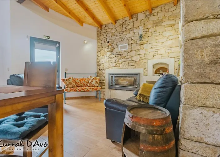 Curral D Avo & Gospodarstwo wiejskie Cacarelhos